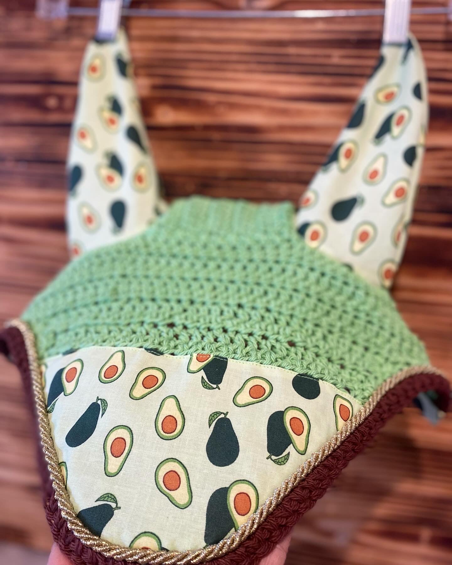 Avocado fly bonnet
