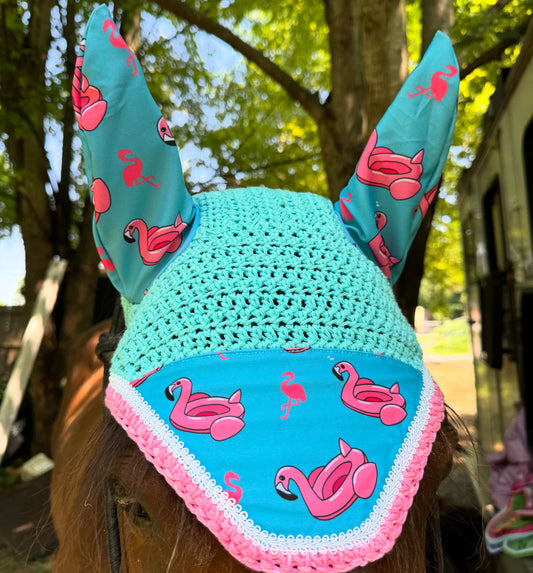 Flamingo fly bonnet