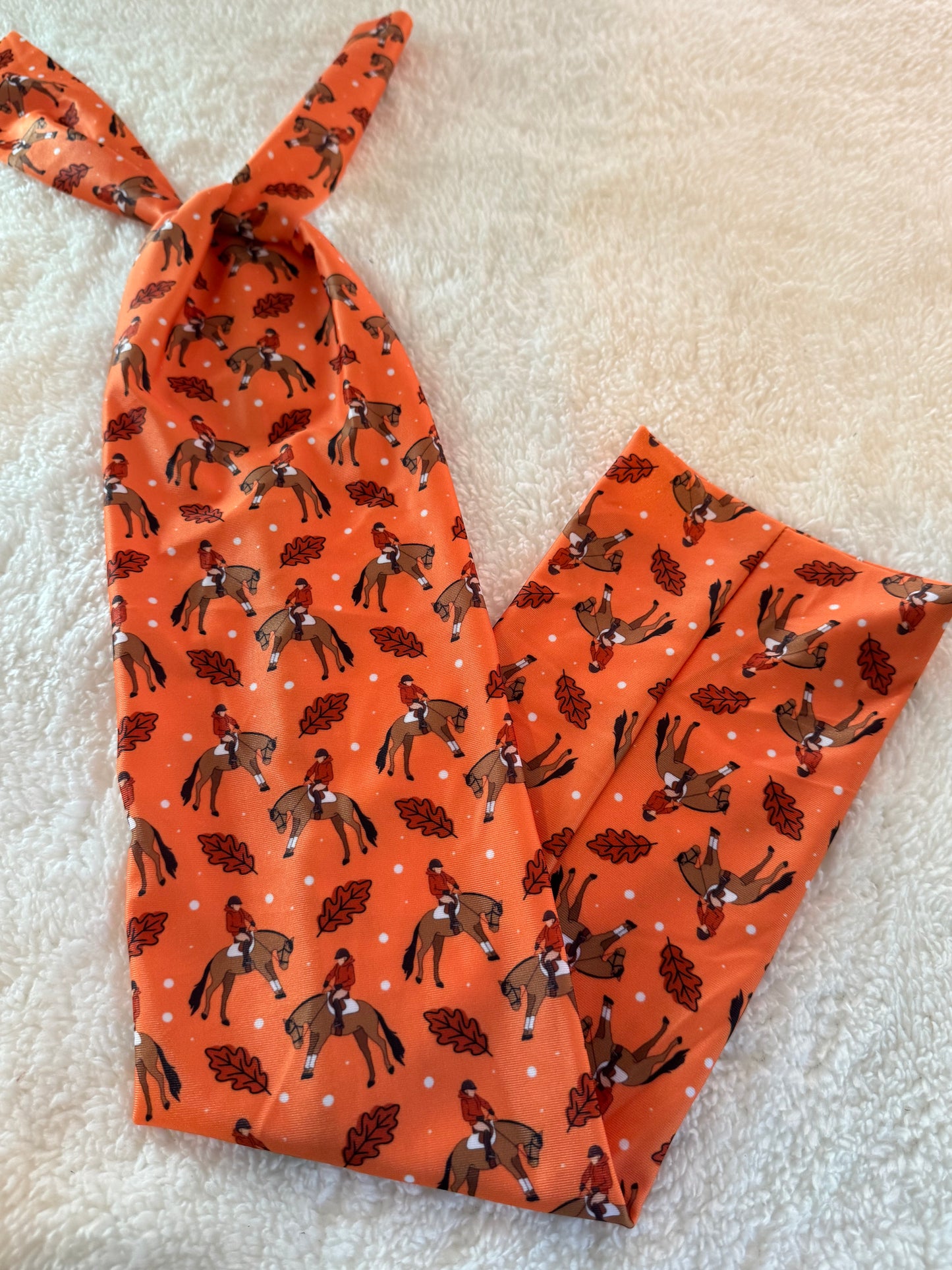 Fall spooky leaves tail bag