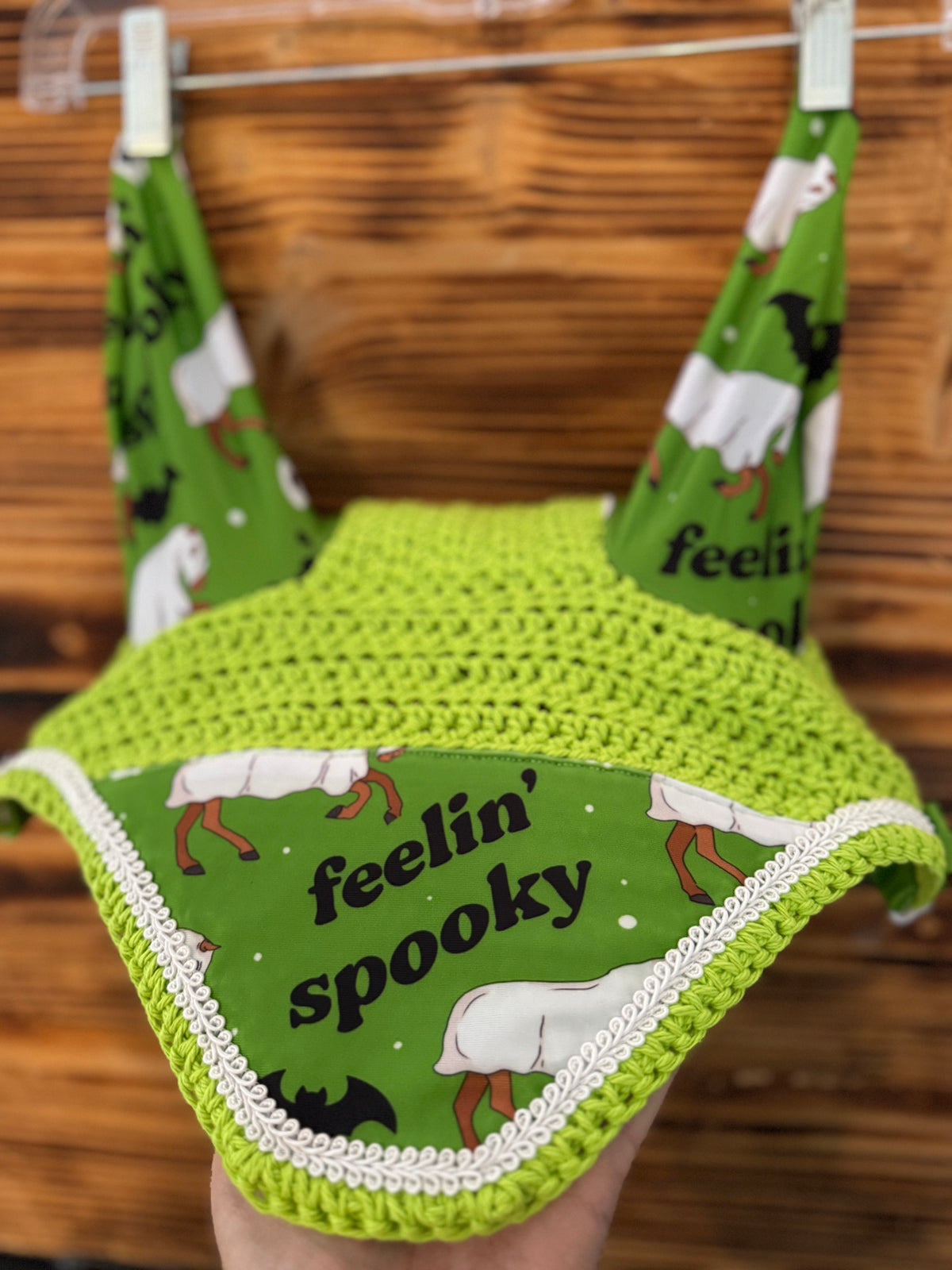 Feeling spooky green bonnet