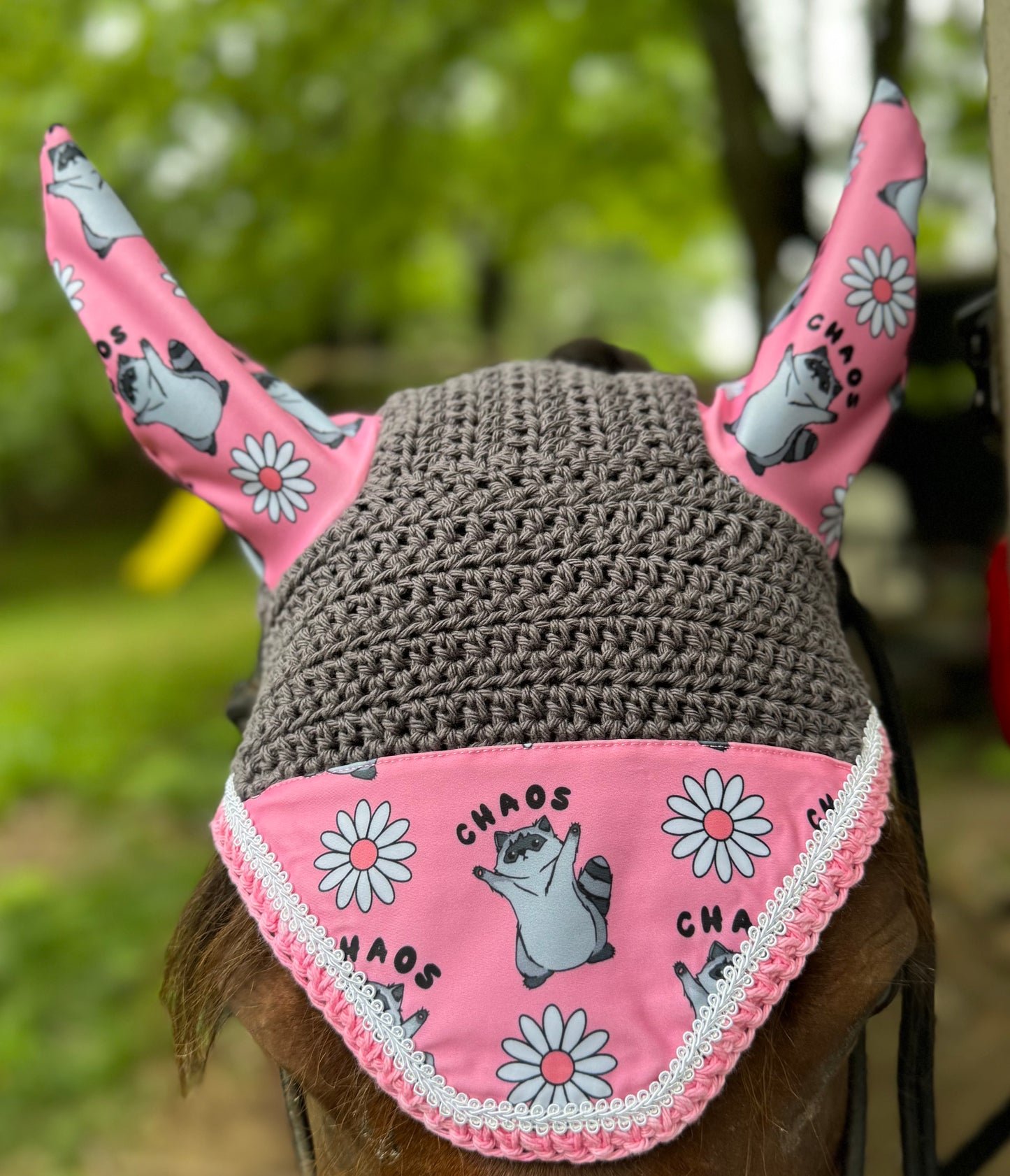 Chaos fly bonnet