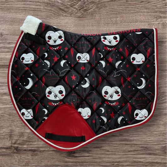 Vampire jump cut saddle pad
