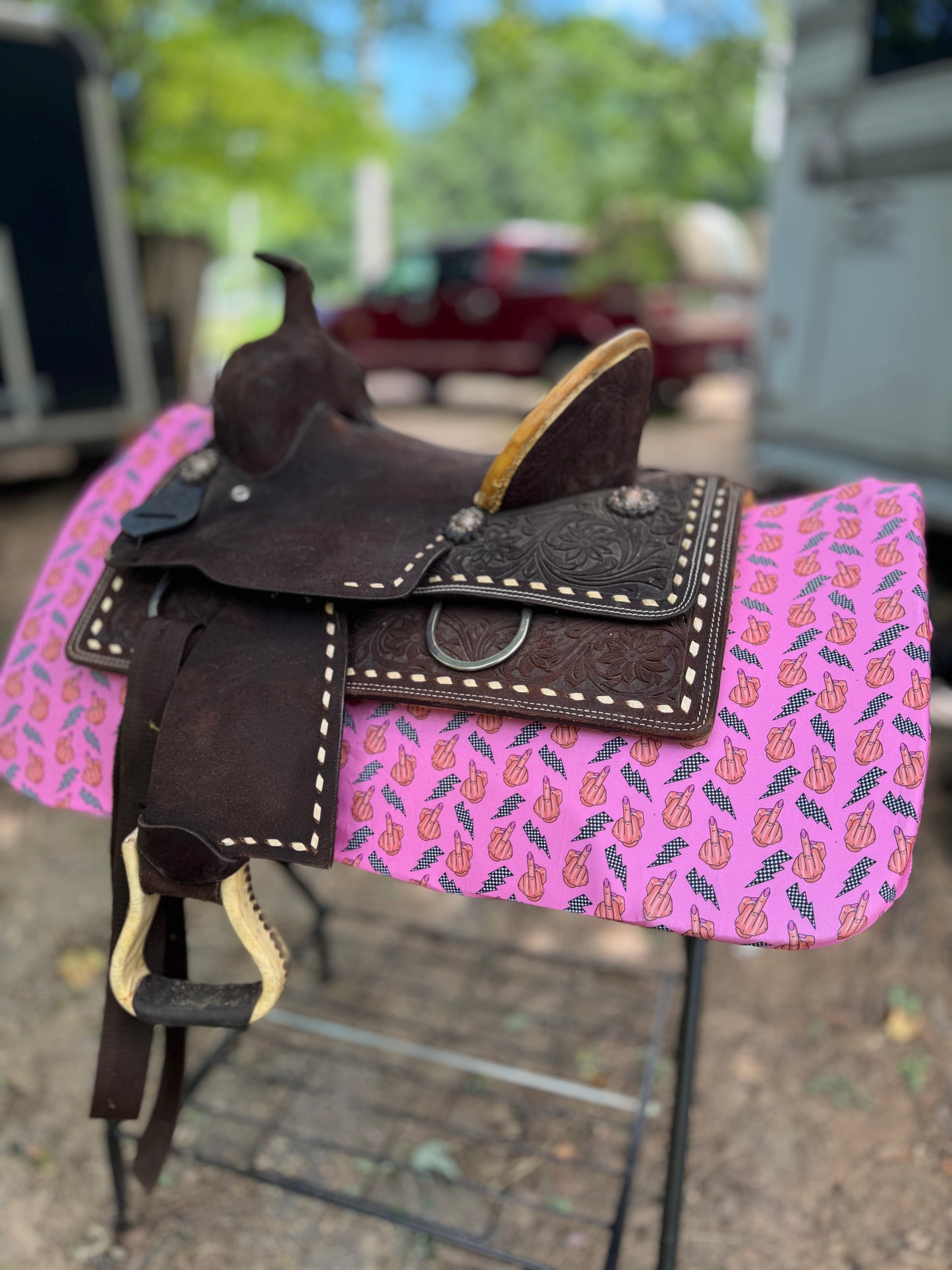 Middle finger western saddle pad COVER