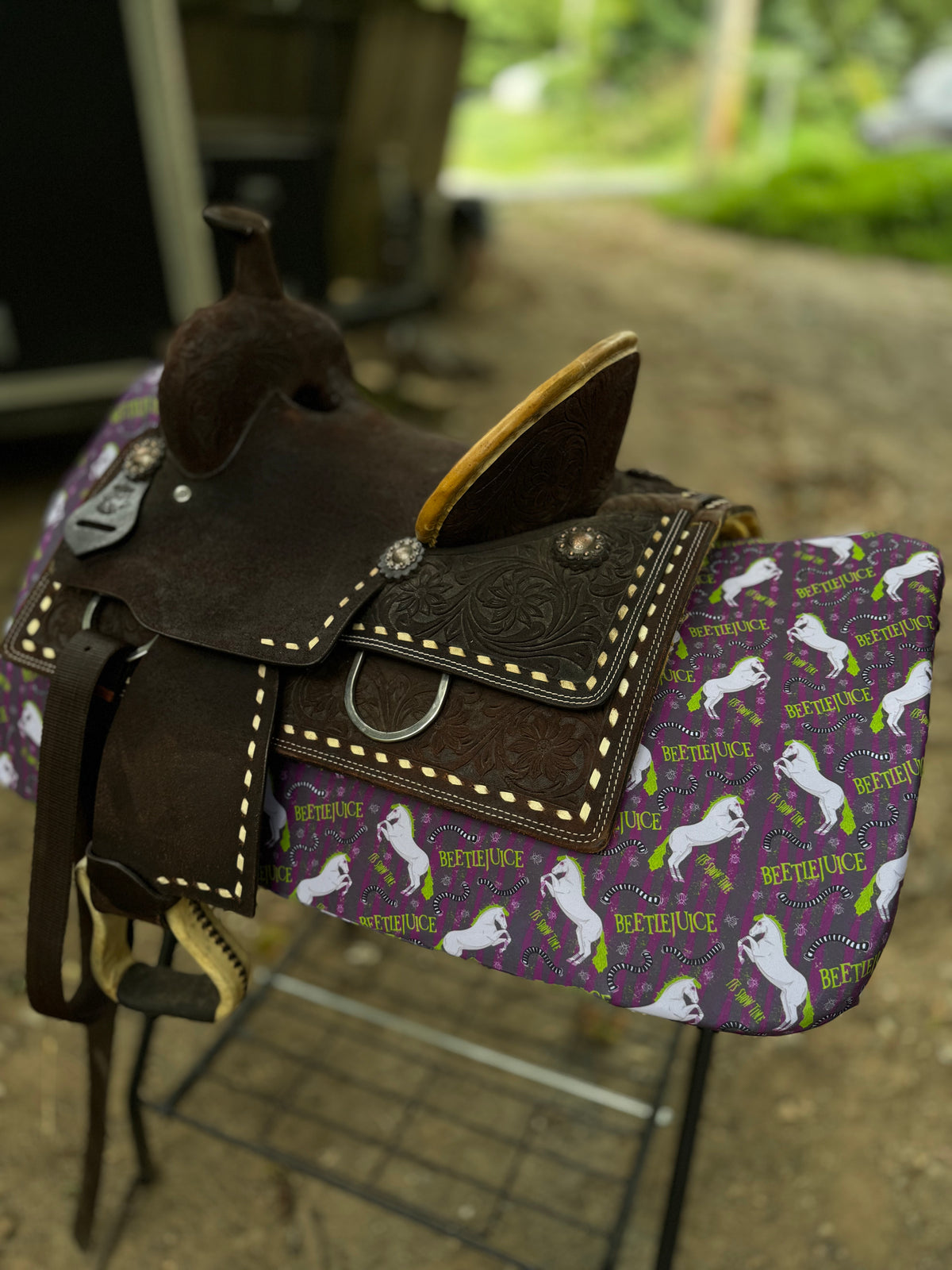 Beetle western saddle pad COVER