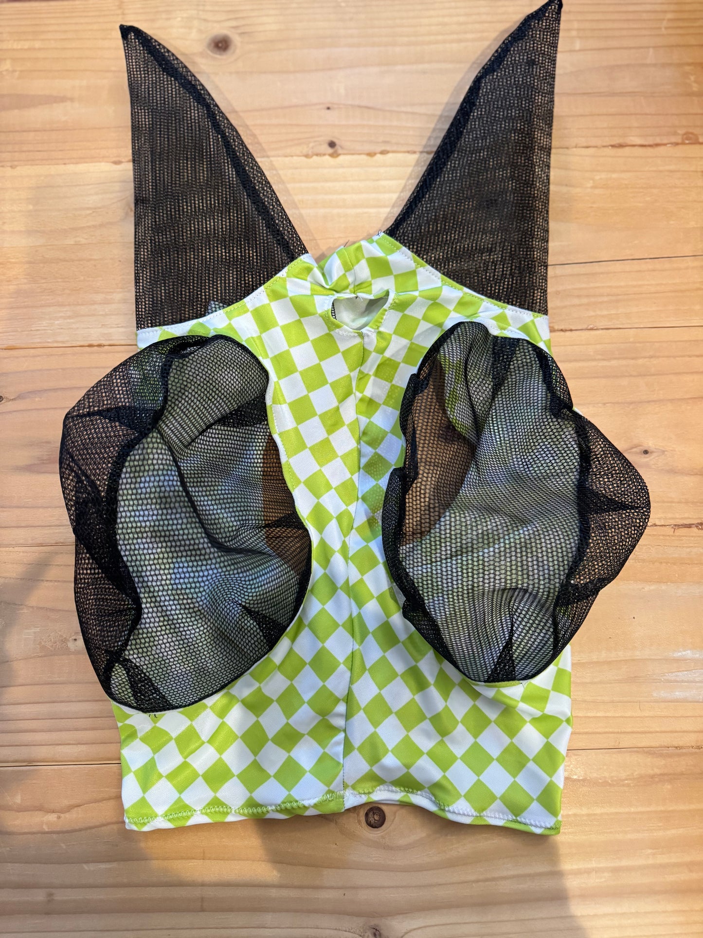 Green/white checker fly mask
