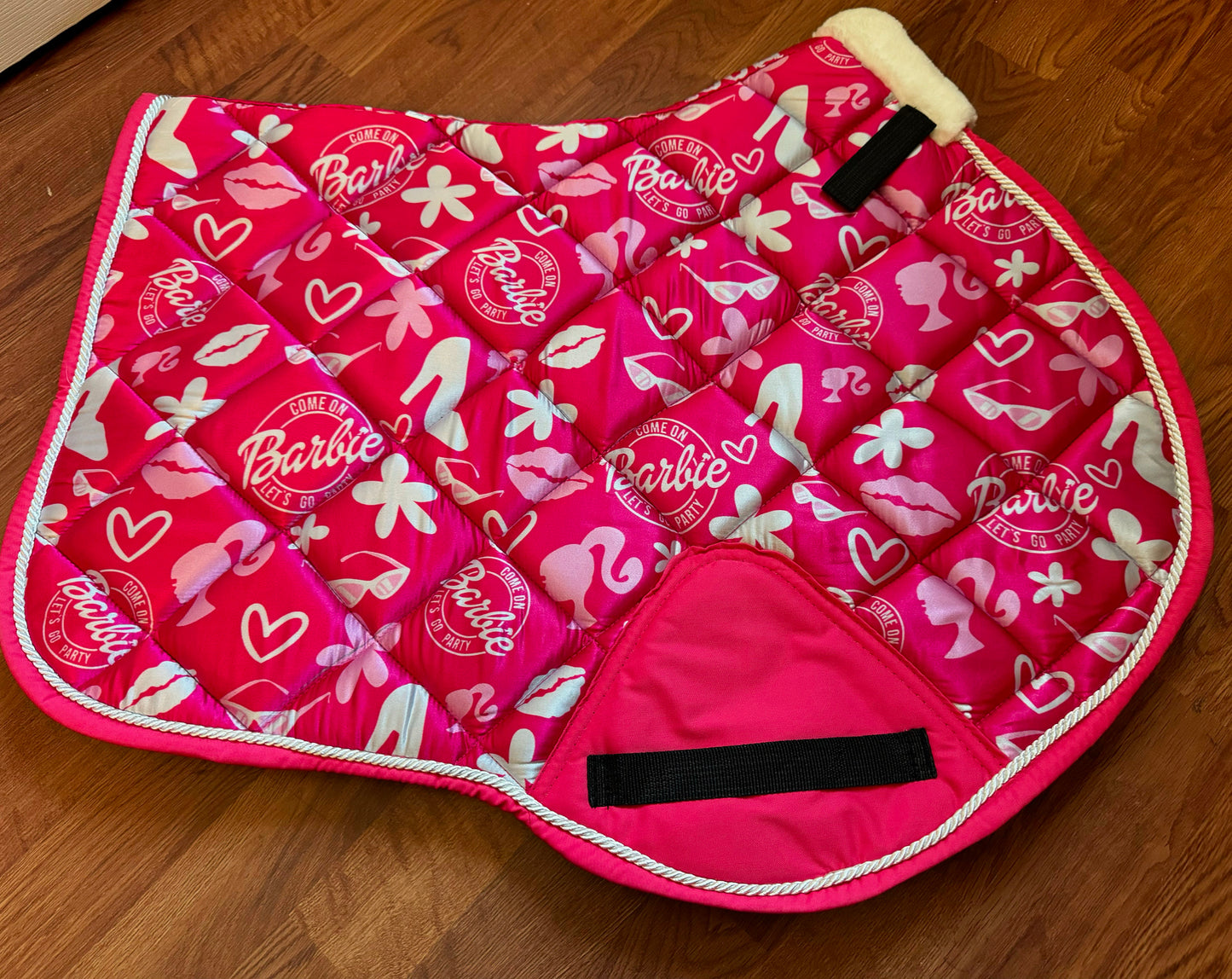 Barbie jump cut saddle pad