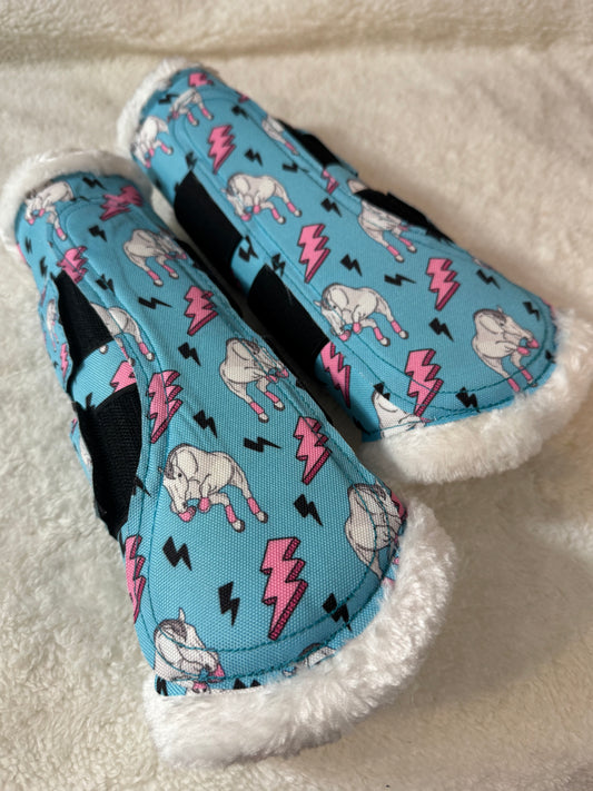 Lightning jumper boots