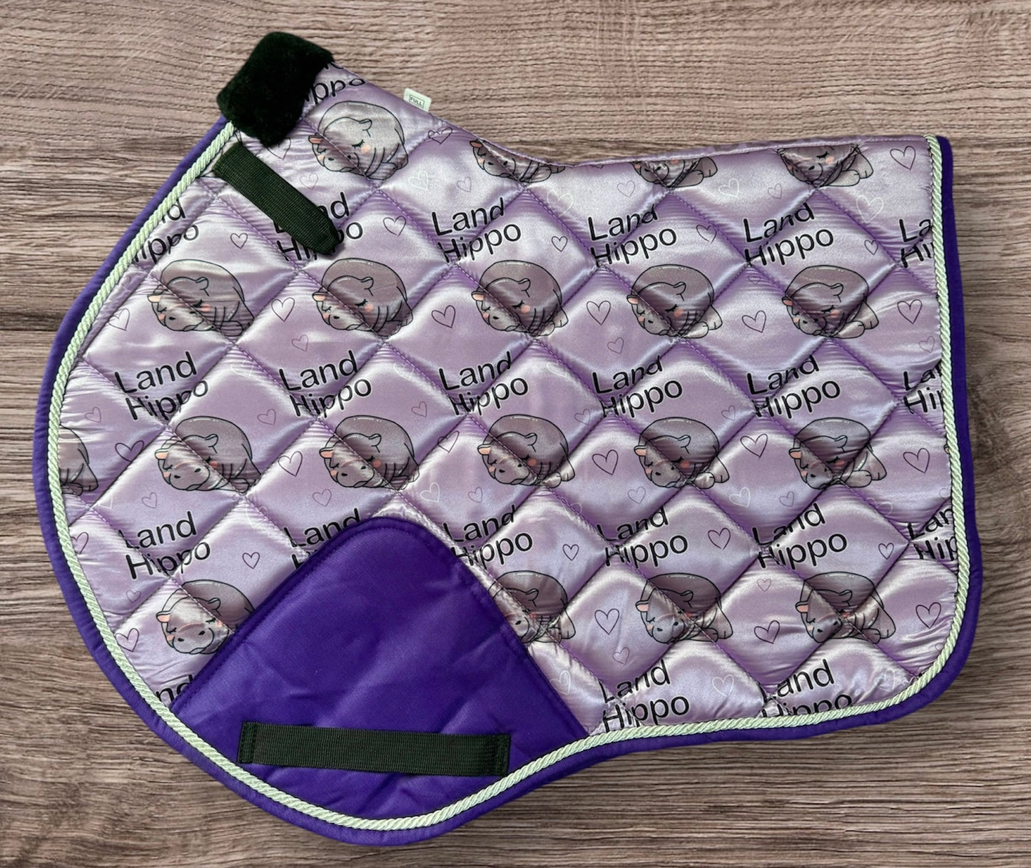 Land hippo saddle pad