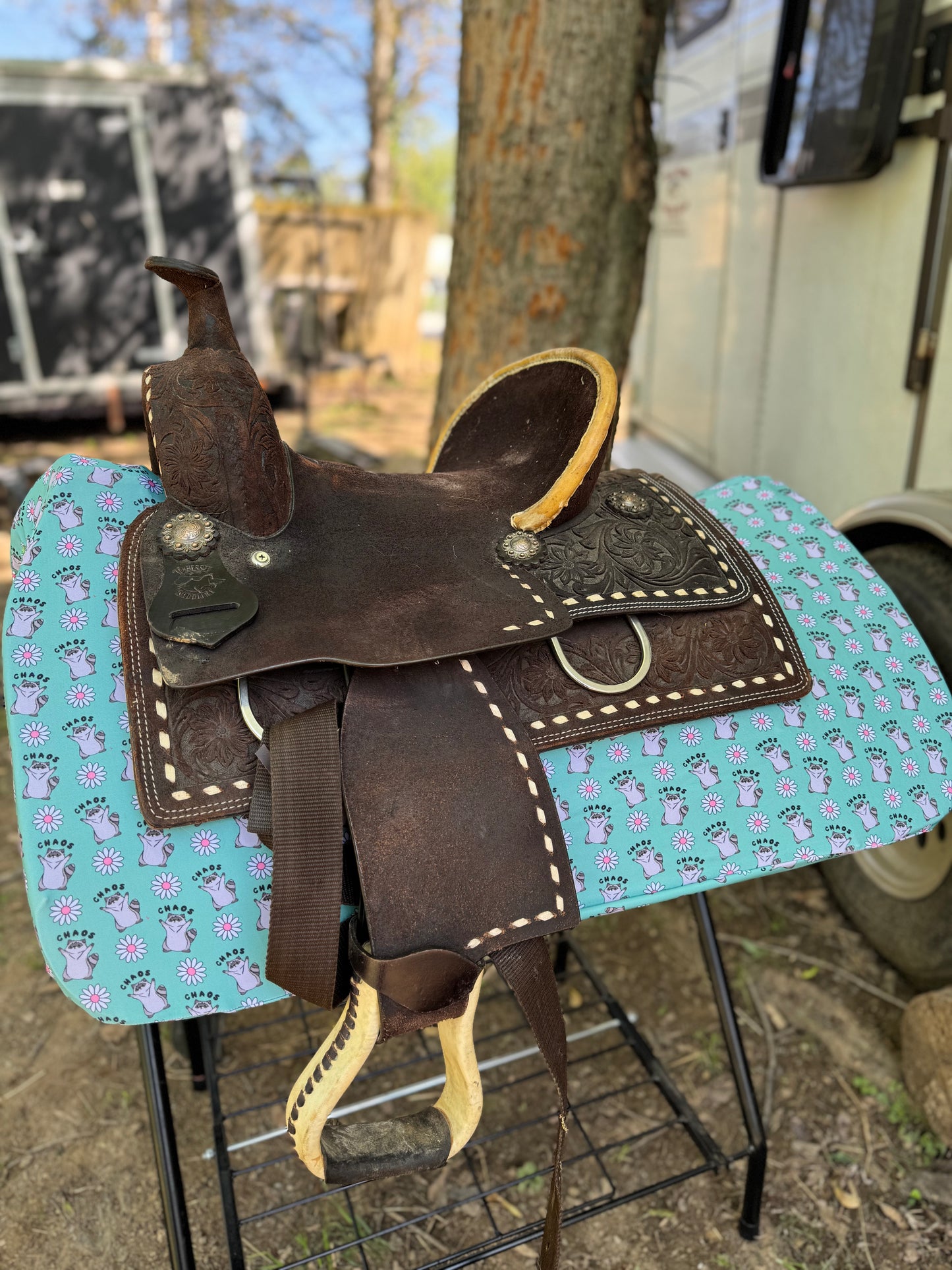 Green chaos western saddle pad COVER