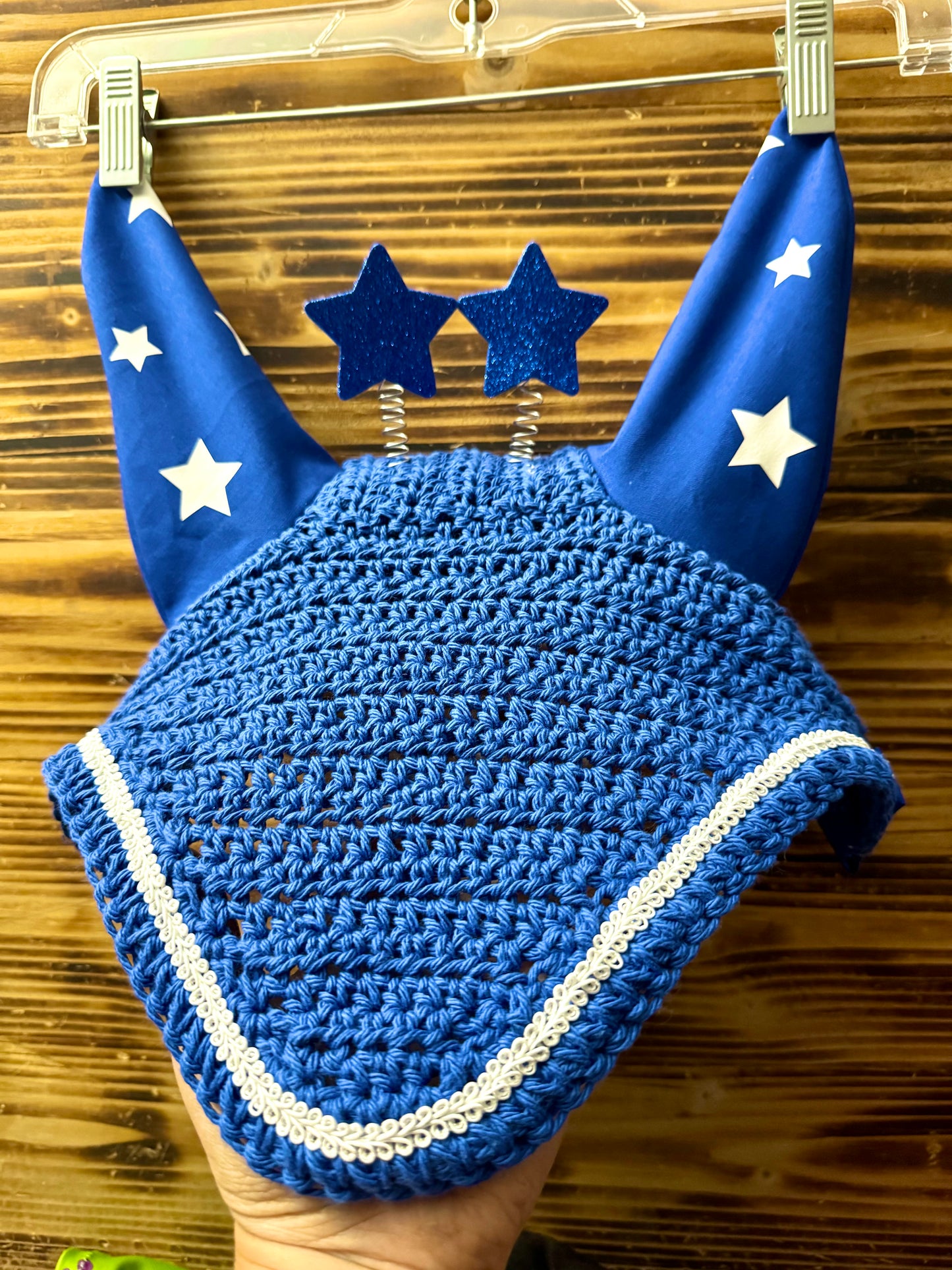 Blue star fly bonnet
