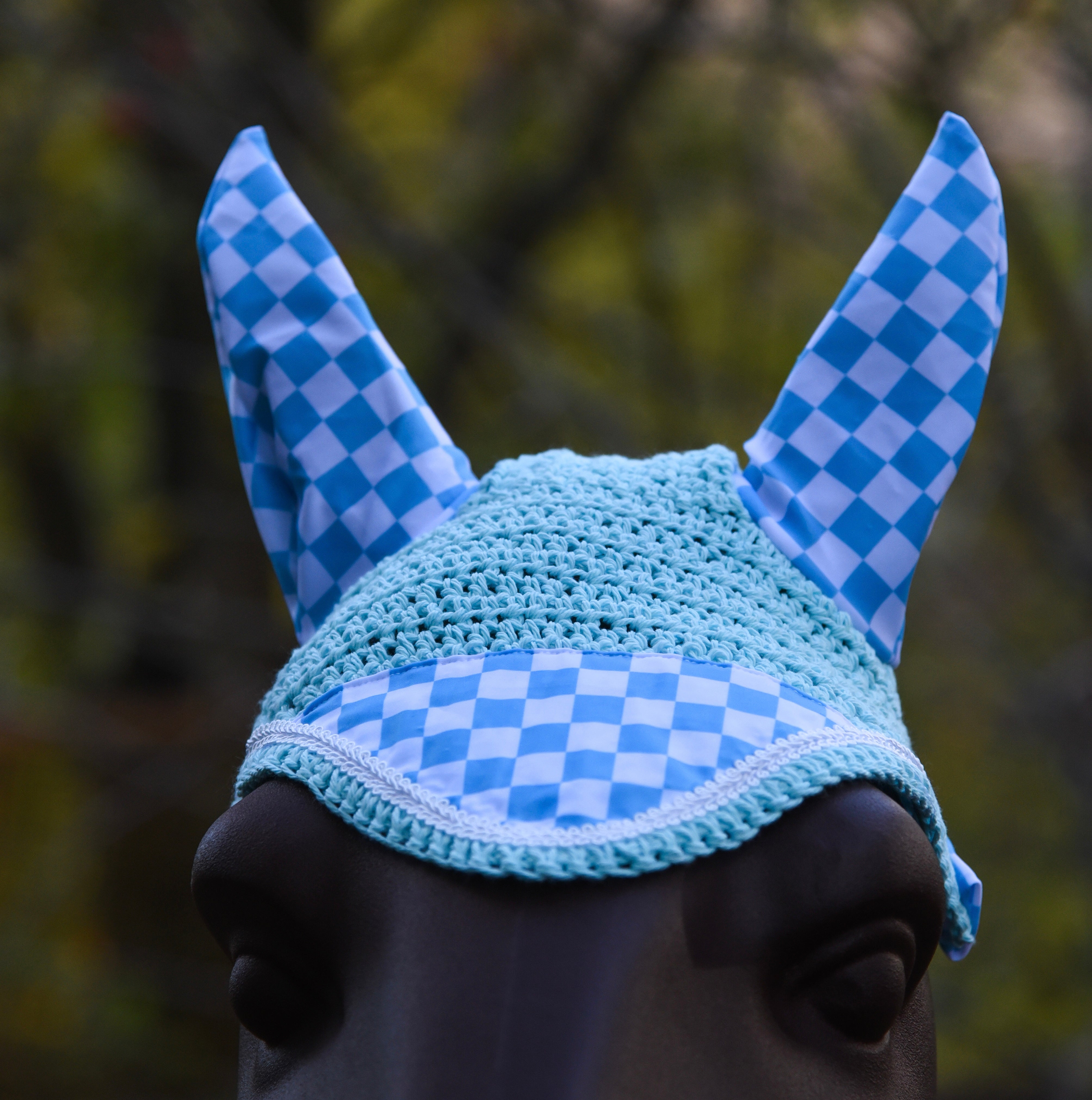 Blue/white checker fly bonnet – Hoof Track Designs