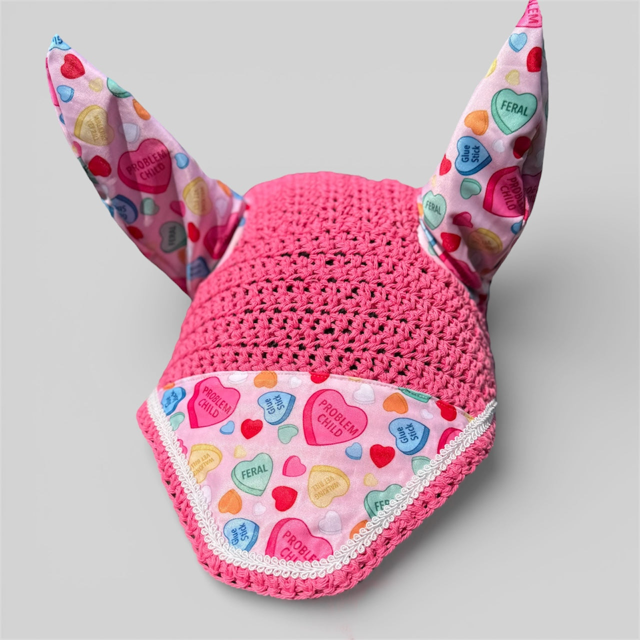 Conversation heart bonnet