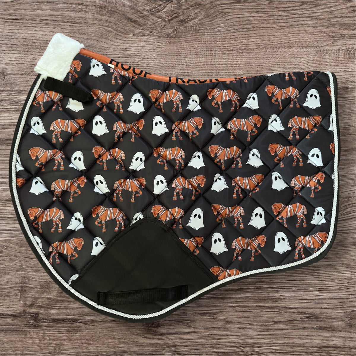 Mummy jump cut saddle pad