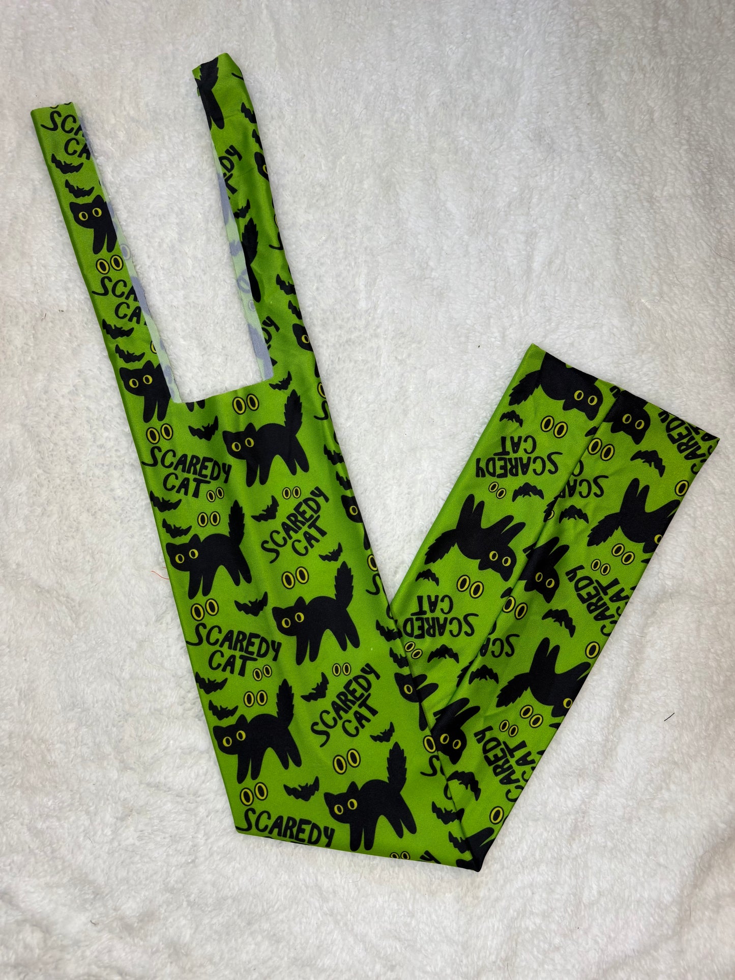 Scaredy cat tail bag