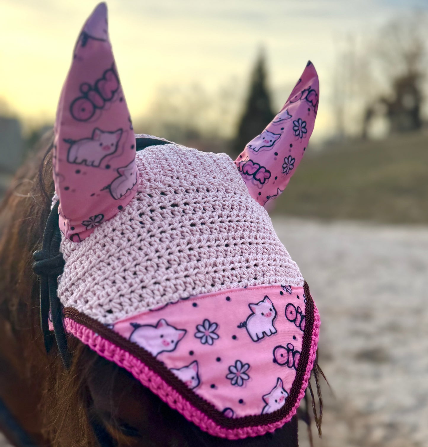 Piggy fly bonnet (stretch ears)