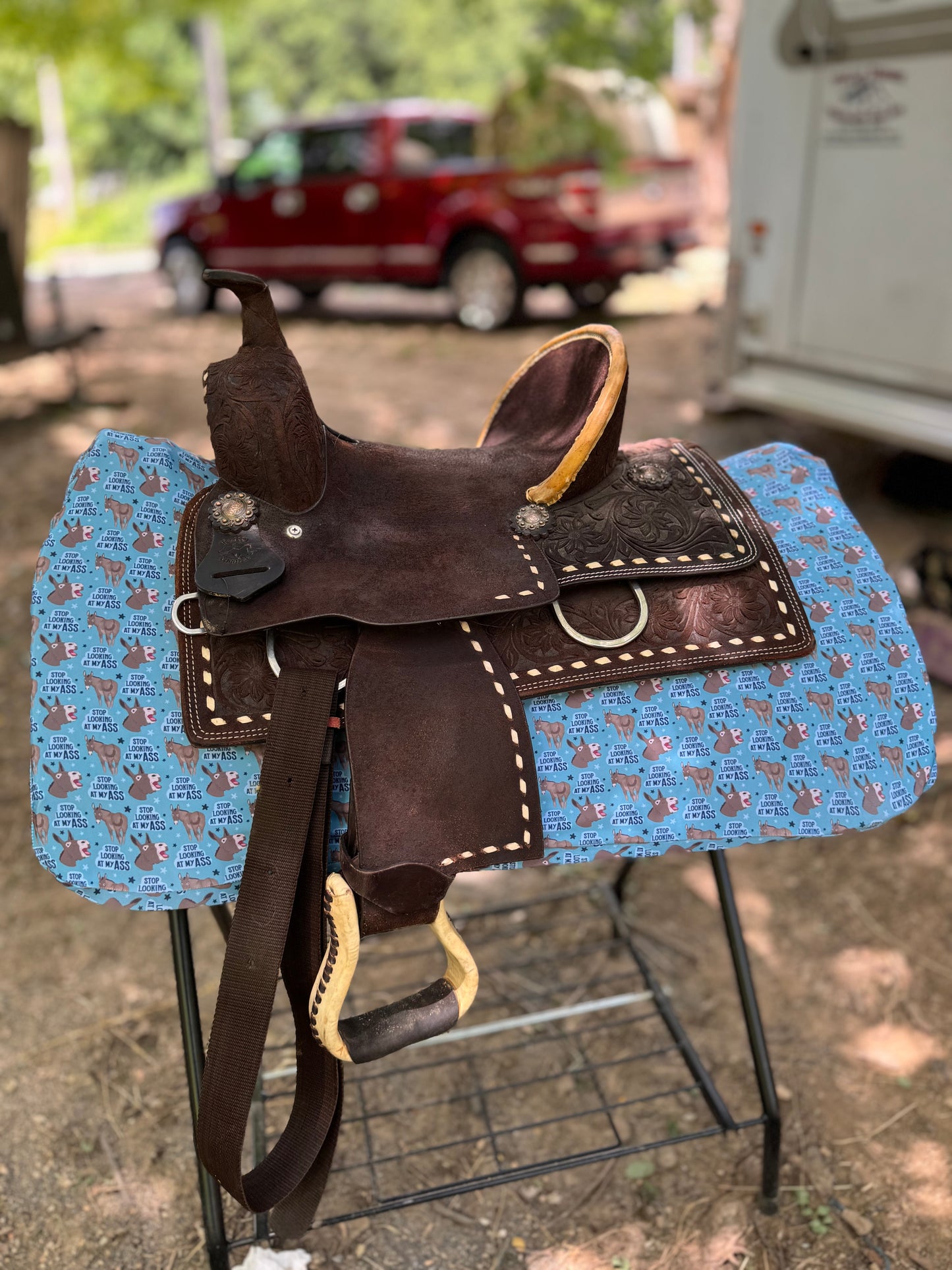 Donkey western saddle pad COVER