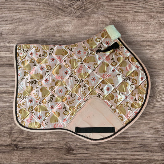 Capybara saddle pad
