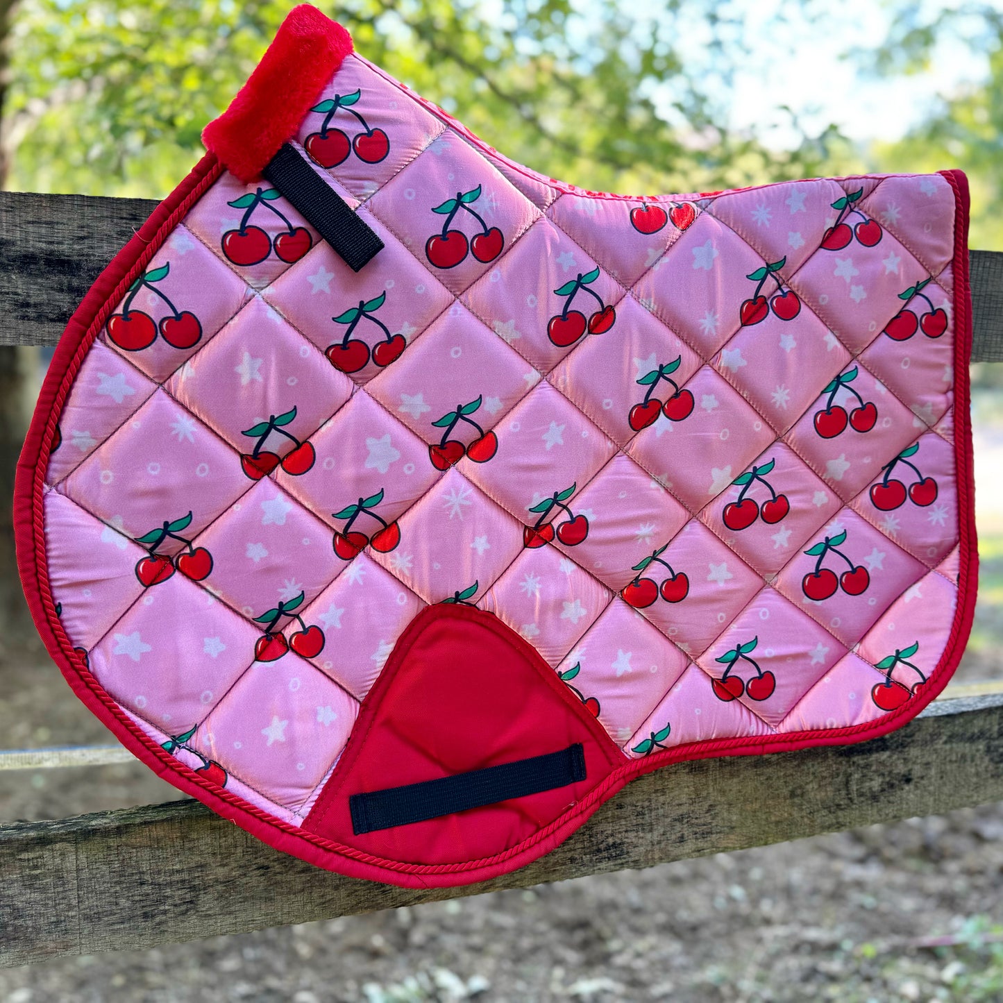 Cherry jump cut saddle pad