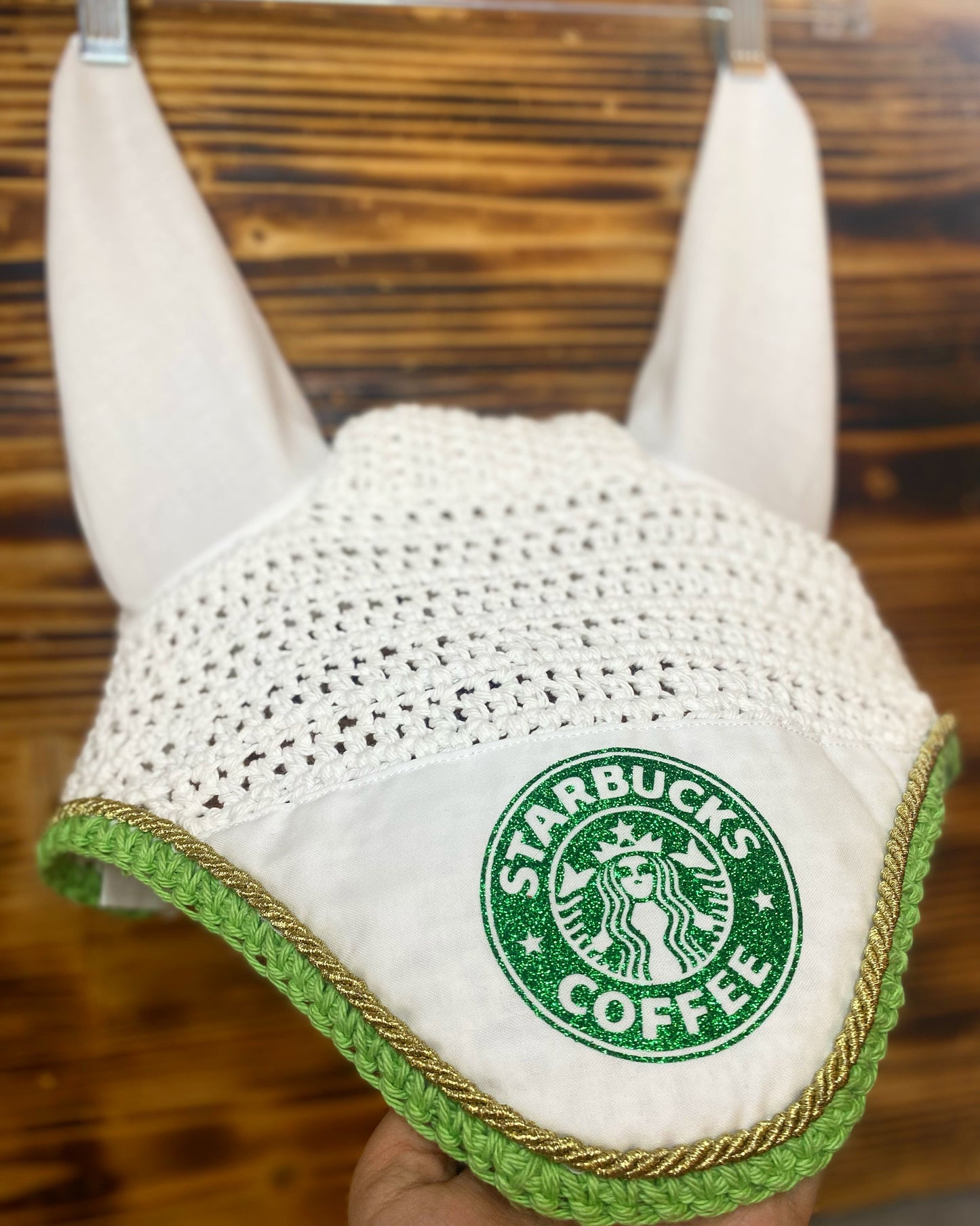 Starbucks fly bonnet